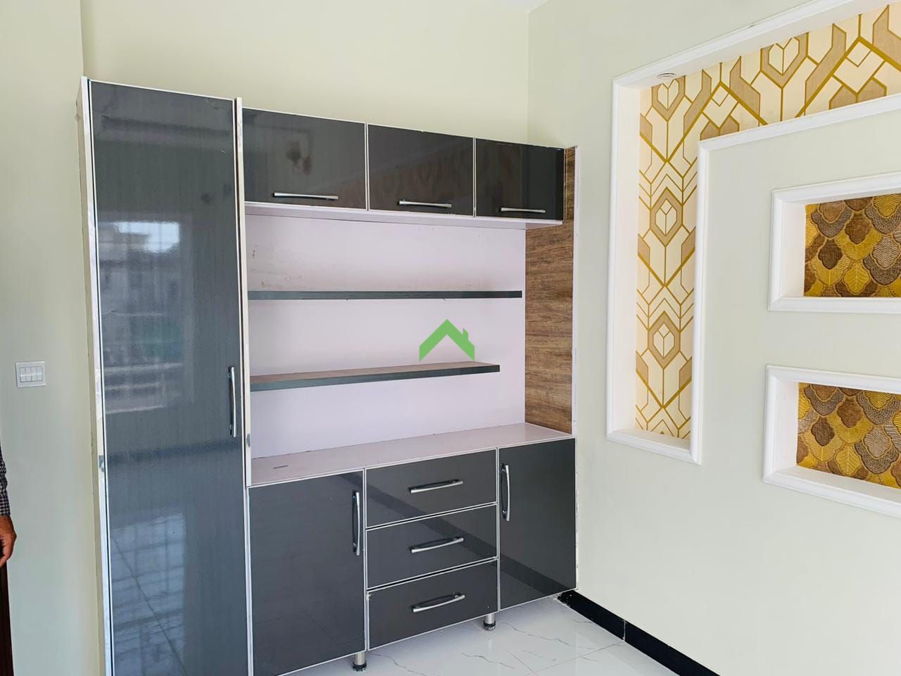Seller Image